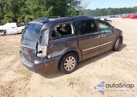 2016 Chrysler Town & Country Touring from USA, damaged, VIN 2C4RC1BG9GR200325